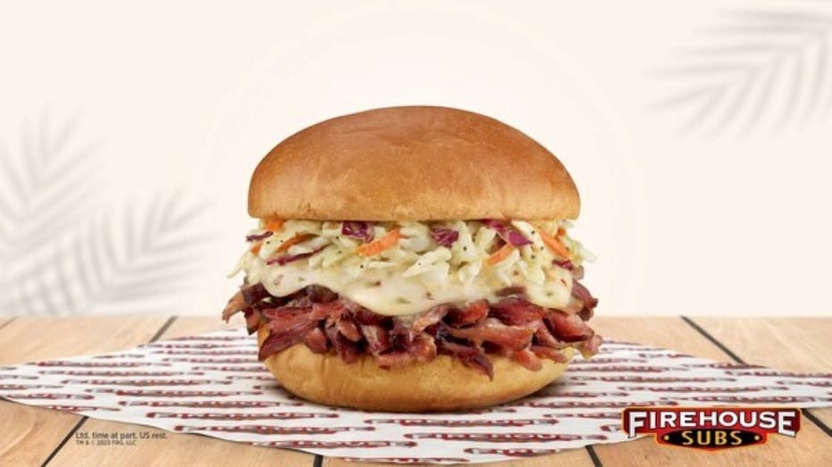 King's Hawaiian Pork & Slaw Sandwich