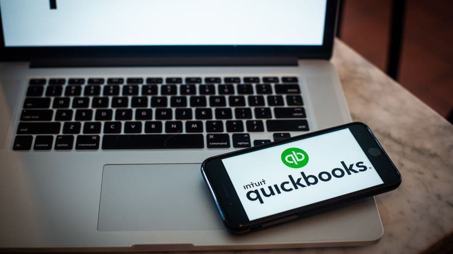 Intuit, Quickbooks, Sen. Cruz