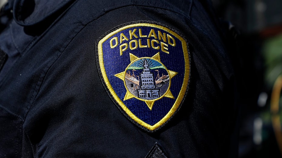 Oakland police badge