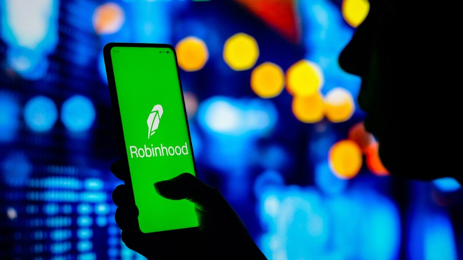 Robinhood Markets smartphone logo
