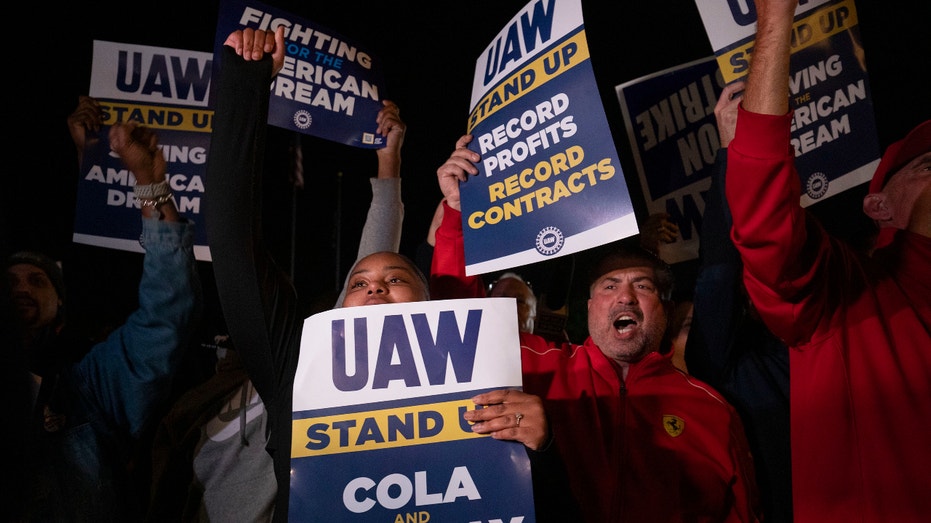 UAW Strikes At GM, Ford, Stellantis Plants After No New Contract ...