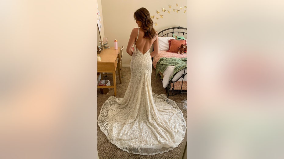 goodwill bridal gown back