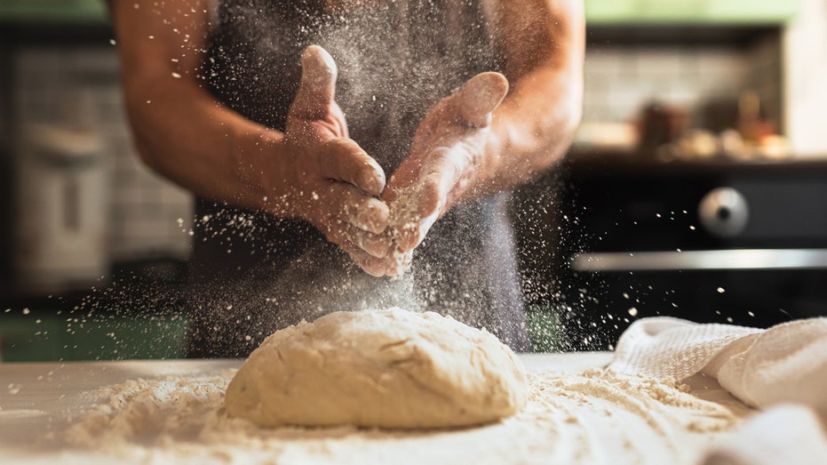 Baking show tester