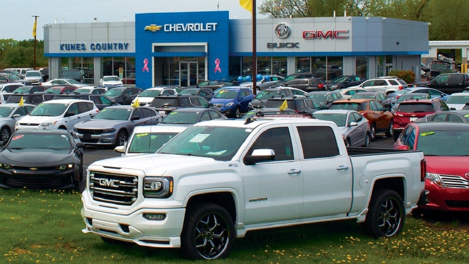 exterior photo of Kunes Chevrolet lot