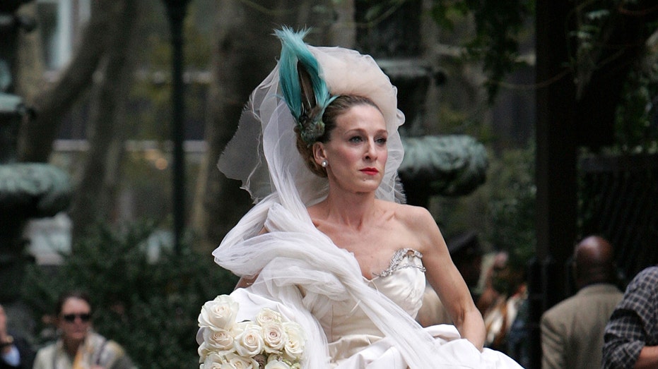 Sarah Jessica Parker wearing a bird of paradise headpiece