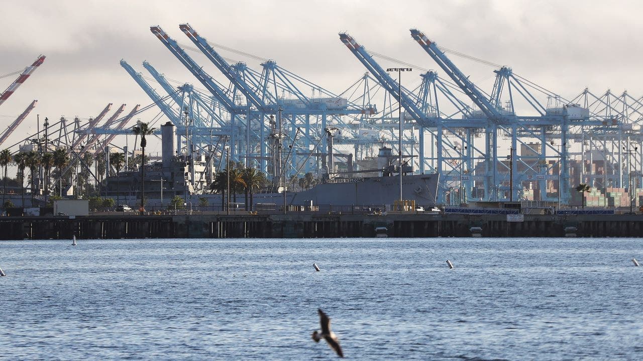 Dockworkers union files for bankruptcy amid lawsuit over work slowdowns