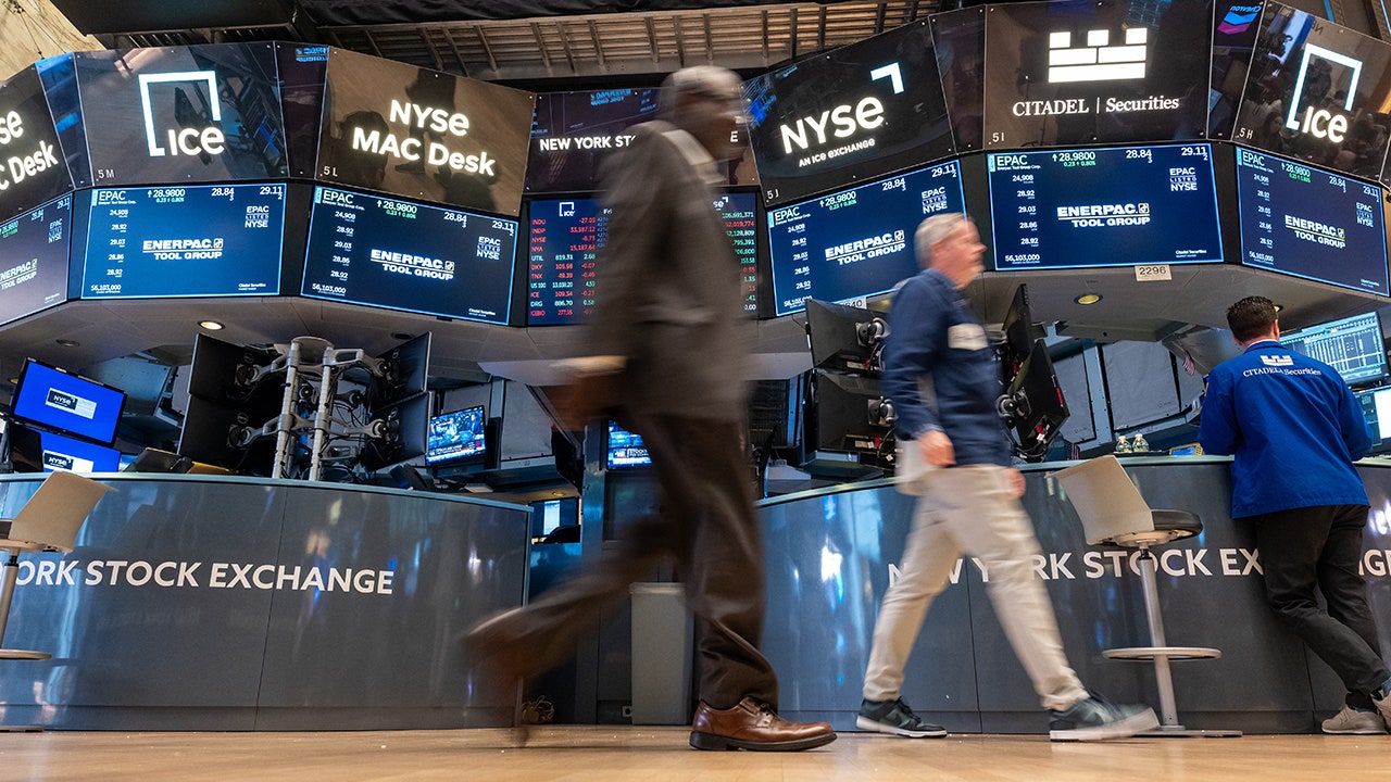 Deciphering the stock market's holiday rhythms during Christmas and New Year's  True Republican