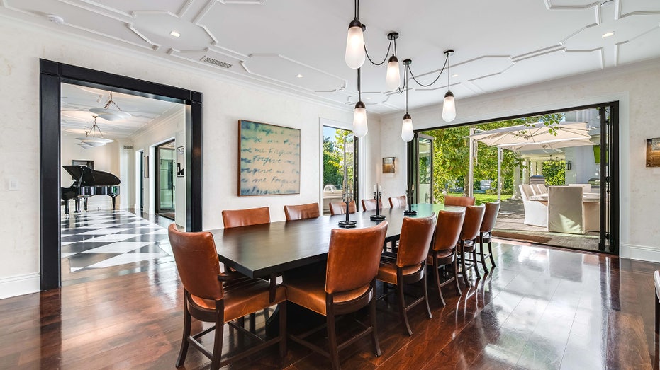 dining room