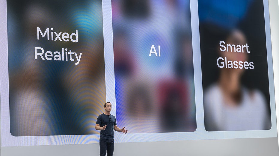 Zuckerberg presents new AI tech 