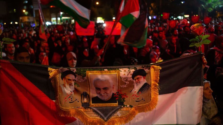 Iran Rally Support Hamas