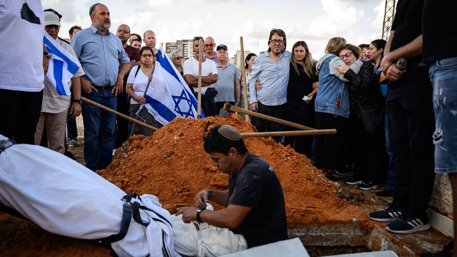 funeral for israeli doctor