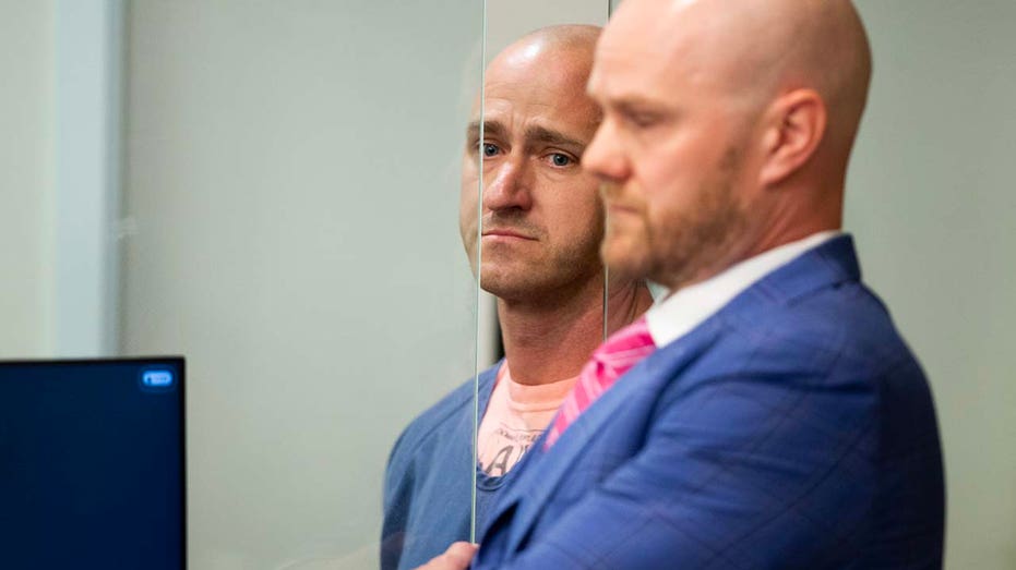 Joseph David Emerson appare davanti al tribunale della contea di Multnomah