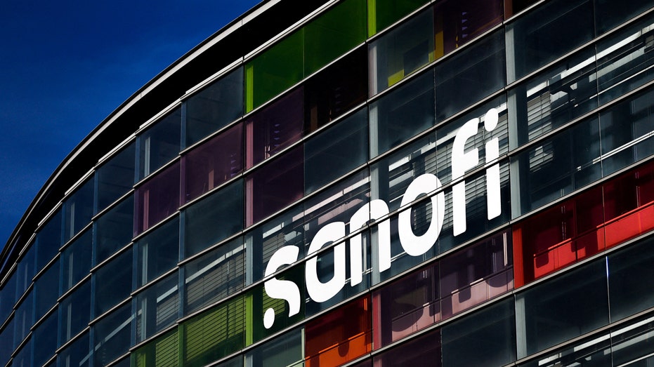 Sanofi logo