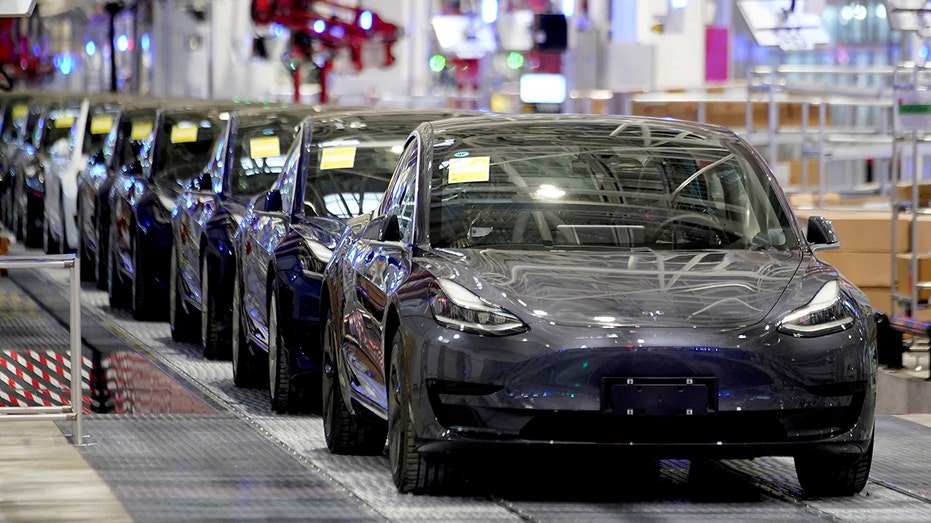 Tesla Model 3 assembly line