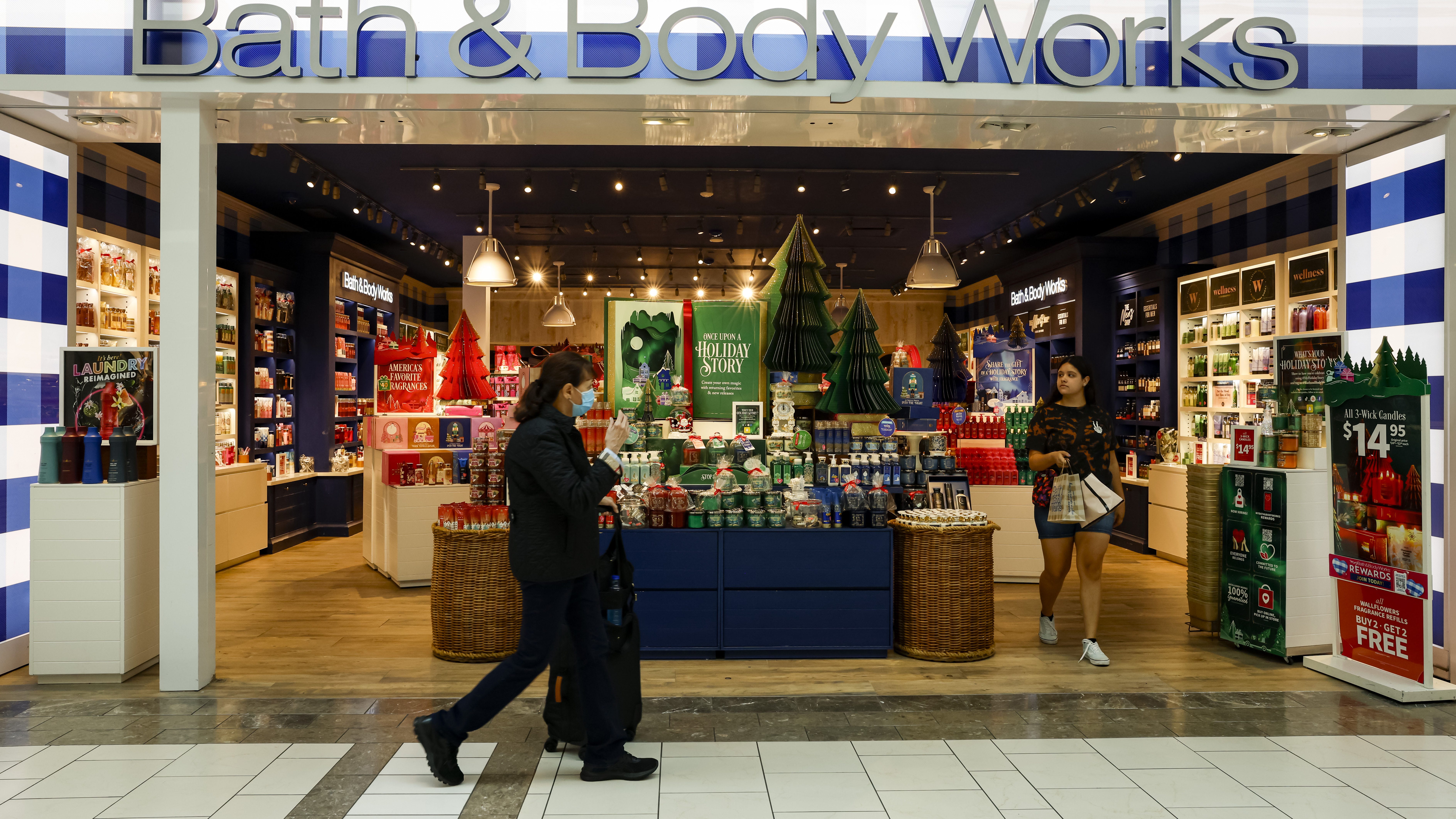Bath & Body Works brings on former Nike exec as new CEO