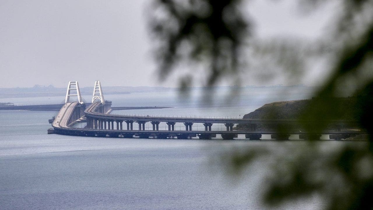Russian, Chinese businessmen considering secret undersea tunnel connecting to Crimea: report