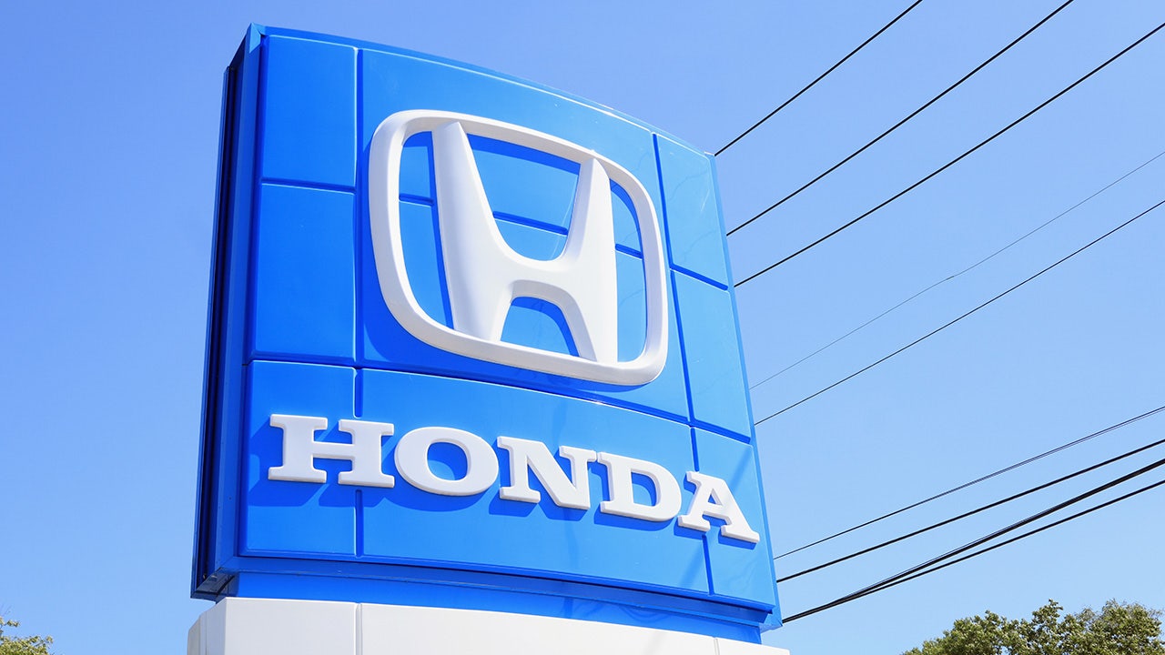 Honda issues recall potentially affecting more than 300,000 SUVs over seat belt issue