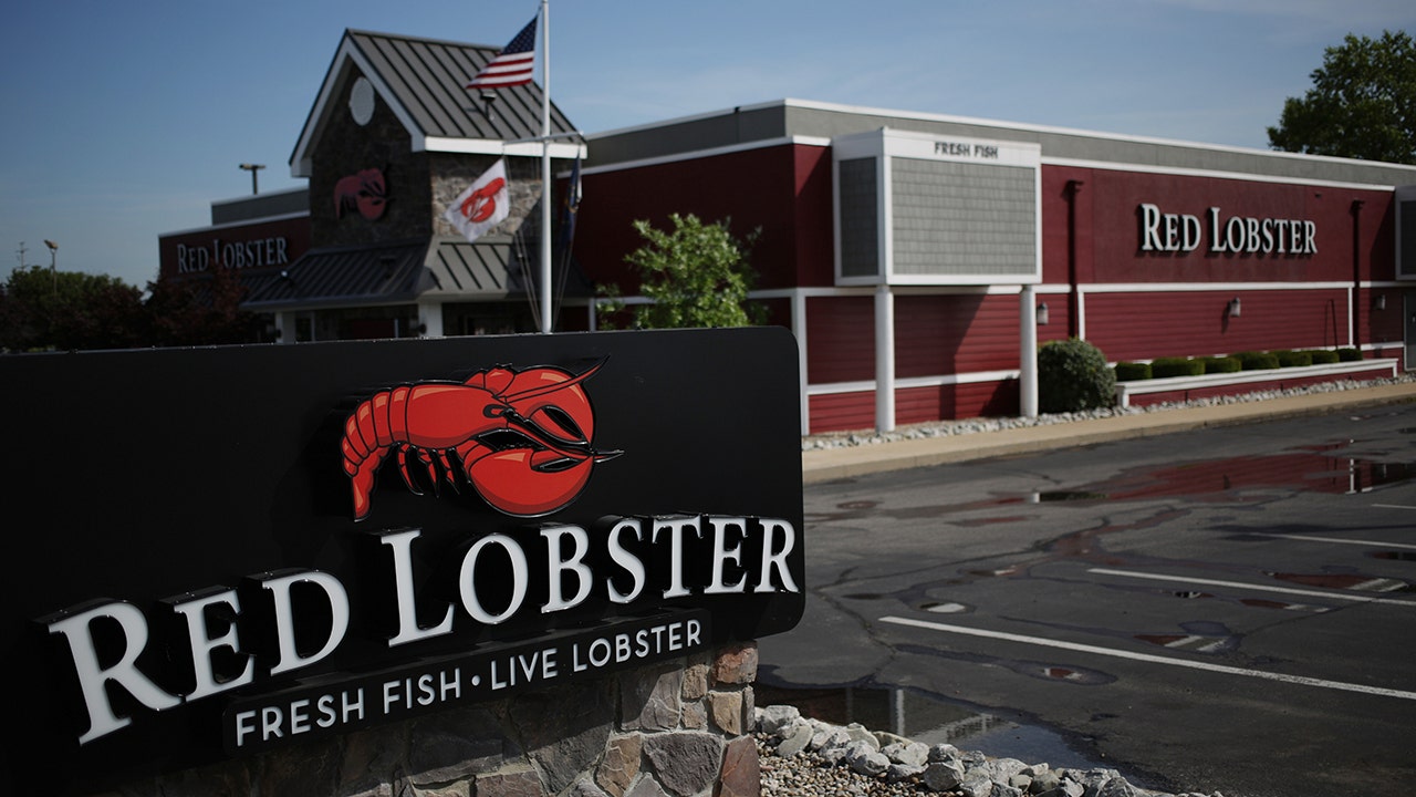 Is Red Lobster Going Out of Business? What’s Actually Happening to Your Cheddar Bay Biscuits