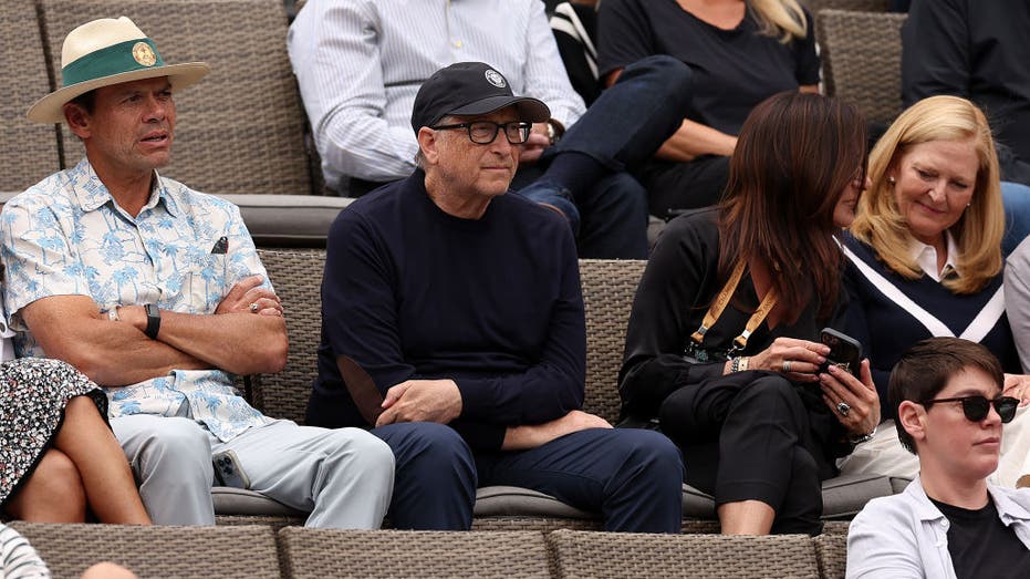 BILL gates watching tennis