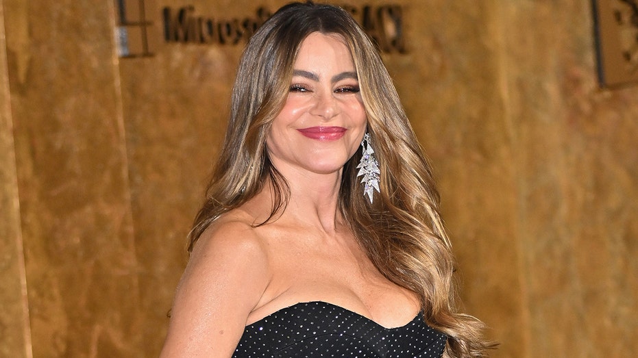 Sofia Vergara arrives at an event