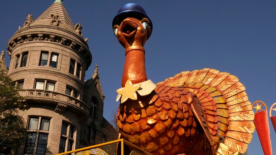 Macy's Turkey float Thanksgiving parade