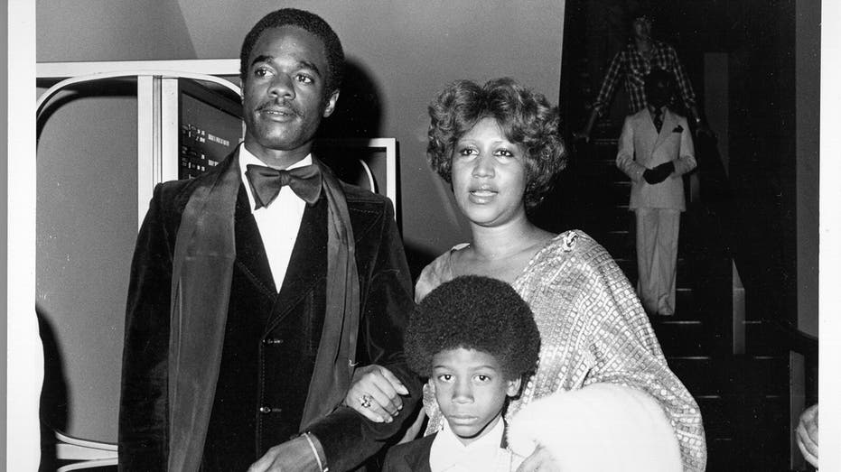 Aretha Franklin con su hijo Kecalf