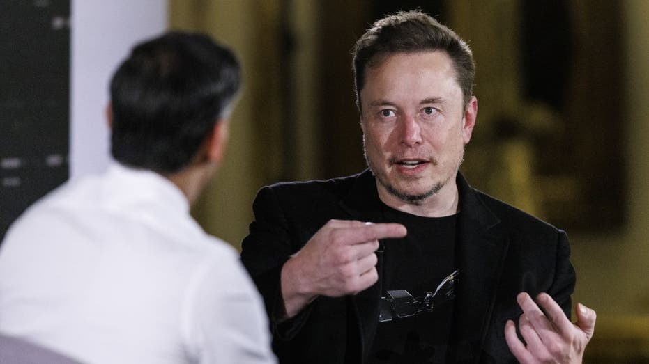 Elon Musk speaks to UK prime minister Rishi Sunak