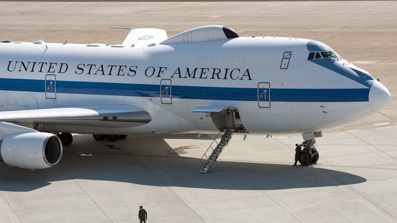 Boeing is geëlimineerd uit de ‘Doomsday Plane’-competitie van de luchtmacht Boeing is geëlimineerd uit de ‘Doomsday Plane’-competitie van de luchtmacht