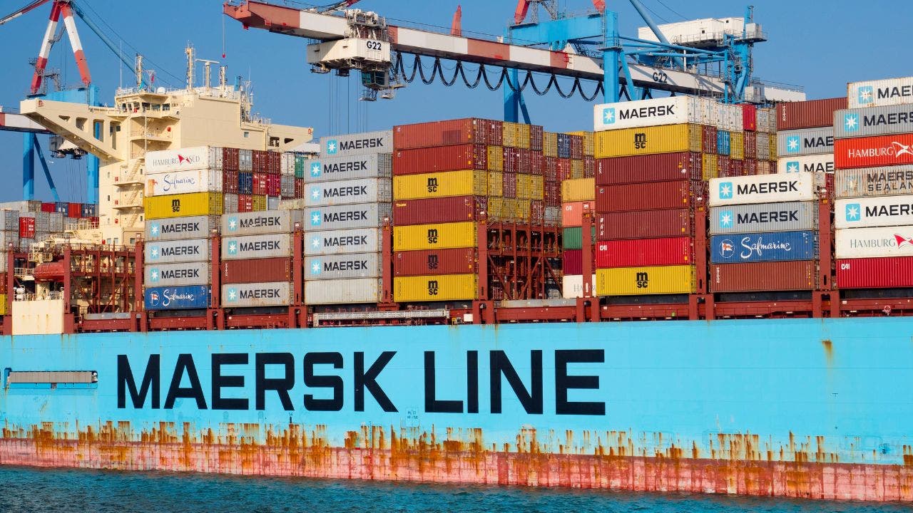Houthis Target Maersk Ship, Prompting Pause in Red Sea Shipping Operations