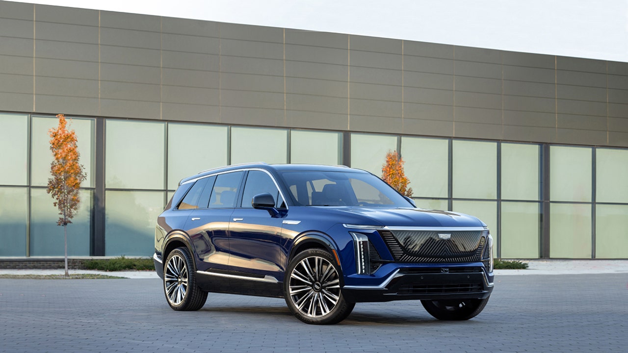 Cadillac unveils new allelectric Vistiq SUV Gun Rights Activist