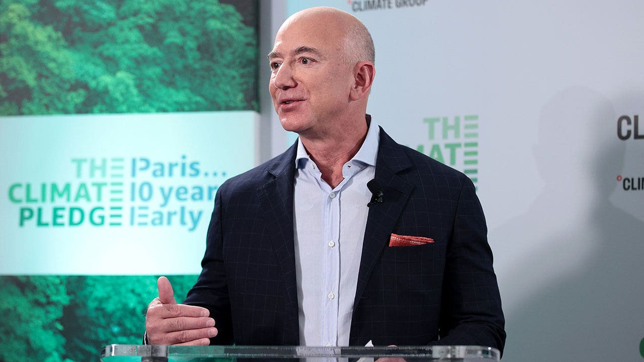 Amazon CEO Jeff Bezos Sells  Billion Worth of Company Shares in Strategic Move
