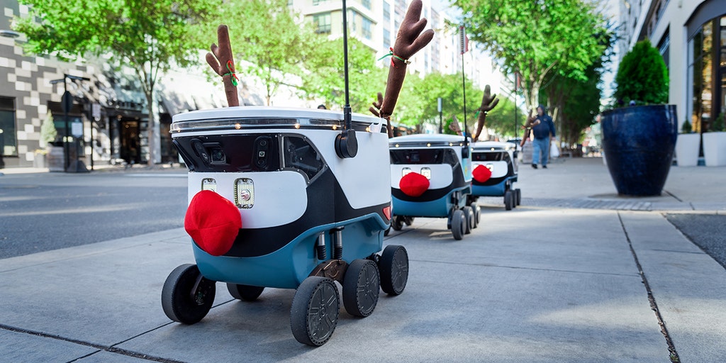 Uber releases robot reindeer, festive party busses for holiday season - Vimarsana News
