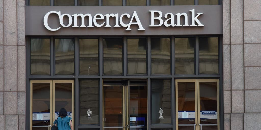 Texas bank overdraws its own accounts after messy tech update - Vimarsana News