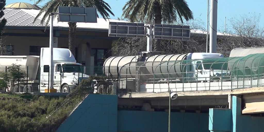CBP closures due to increase in southern border crossing causing havoc for businesses, travel - Vimarsana News