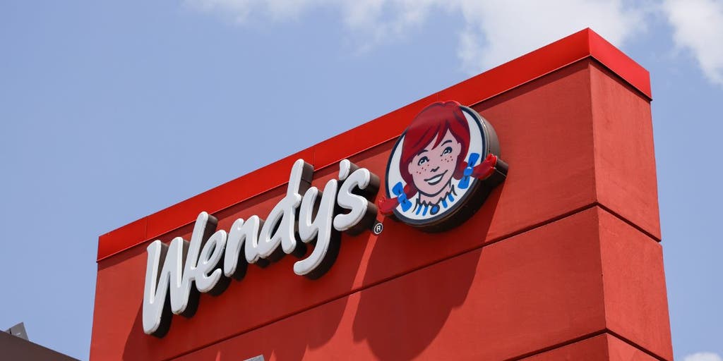 Wendy's celebrates 25 years of 'SpongeBob SquarePants' with new