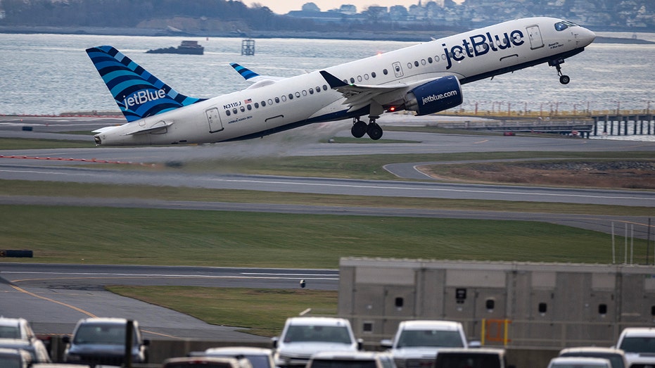 Planes narrowly avoid collision on runway in Colorado after