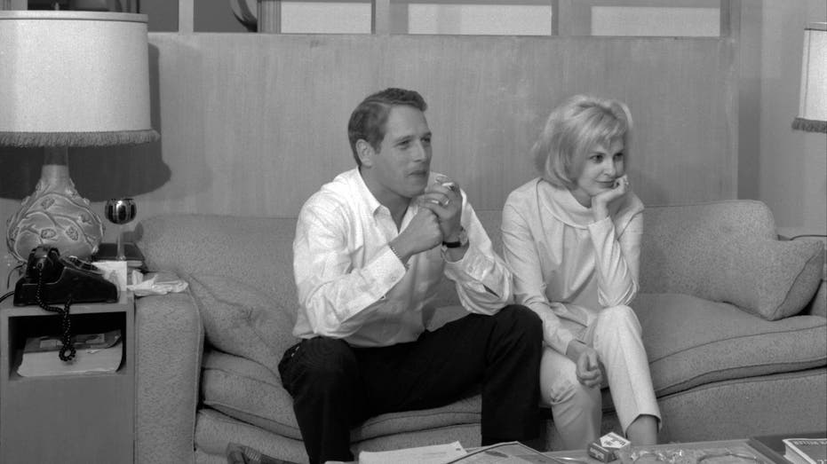 Paul Newman and Joanne Woodward in their home