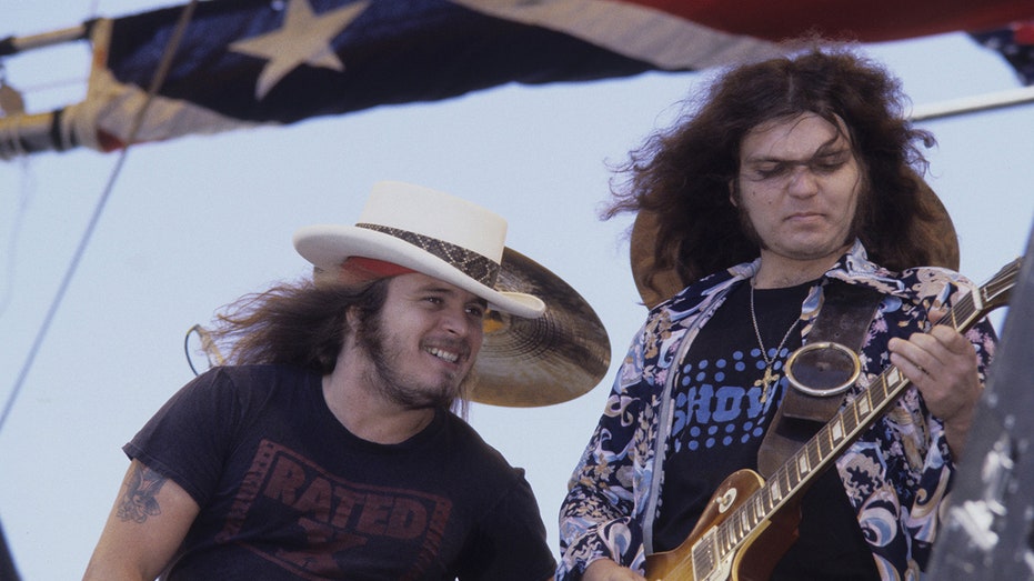Ronnie Van Zant and Gary Rossington performing on stage in the 1970s