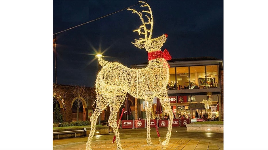 giant reindeer certified lights