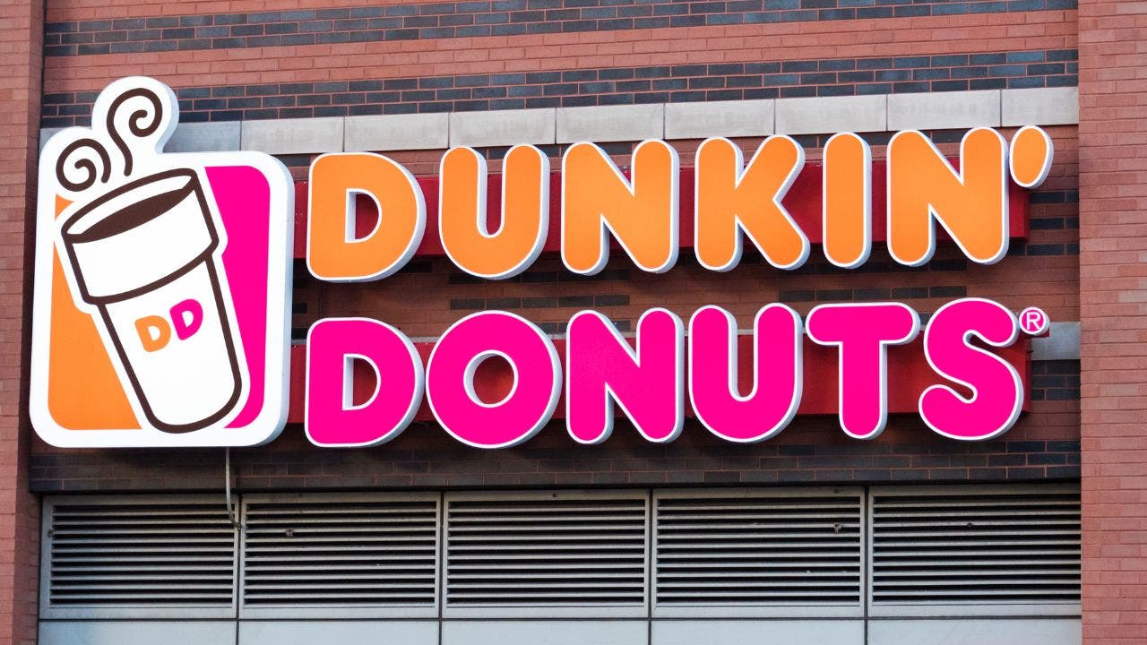 Customer Seeks K in Damages, Sues Dunkin’ Donuts for Toilet Explosion