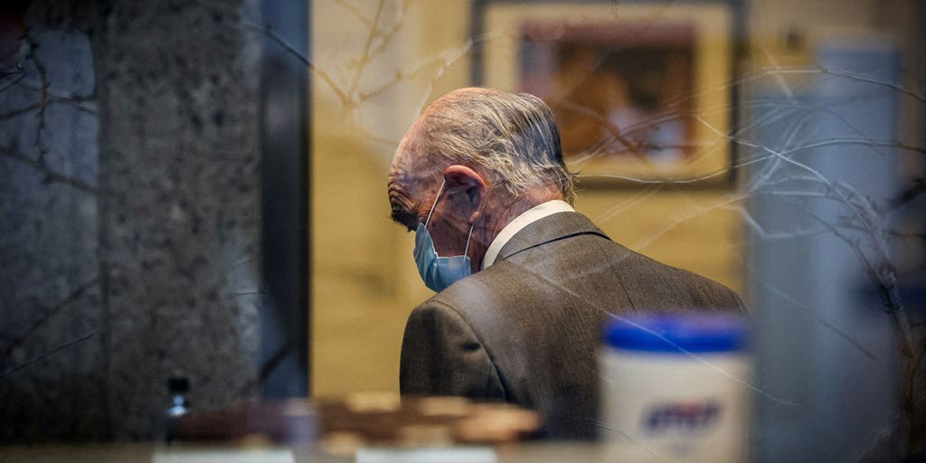 Billionaire investing magnate Joe Lewis pleads guilty to insider trading - Vimarsana News
