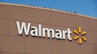 Walmart to give US store managers a raise