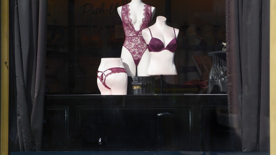 Victorias Secret window