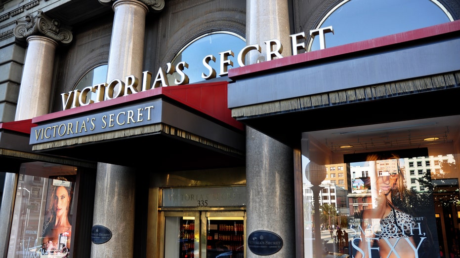 Victoria's Secret storefront