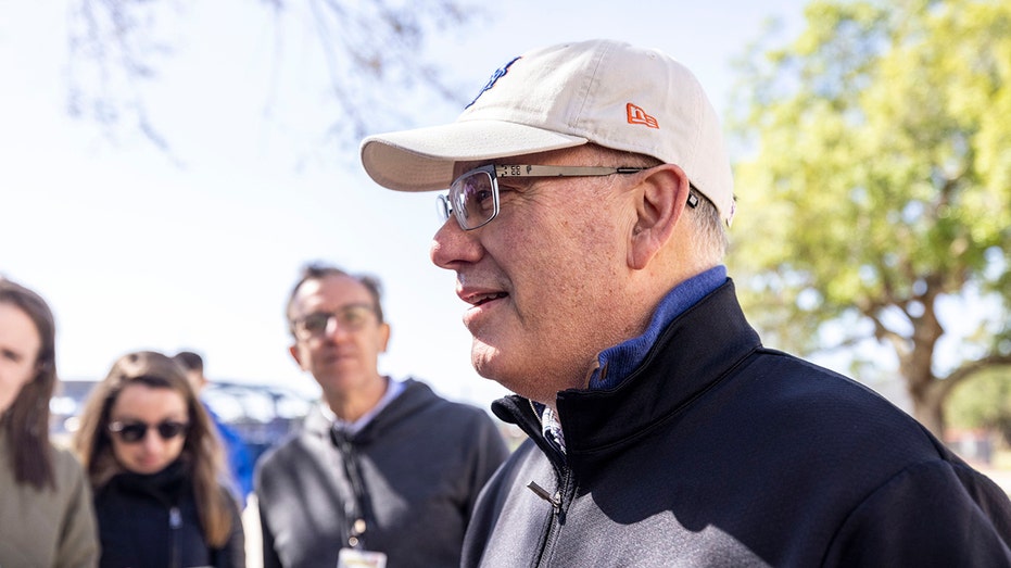 Steve Cohen talks to press