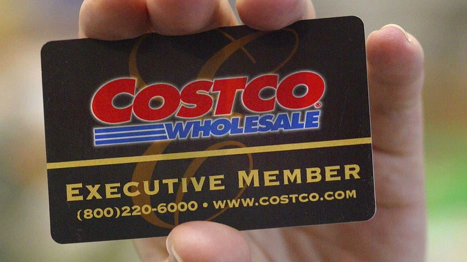 Costco exec member card hold up