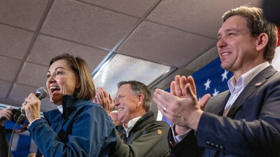 Kim Reynolds campaigning for Ron DeSantis