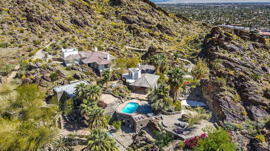 Arial shot of Suzanne Somers' house