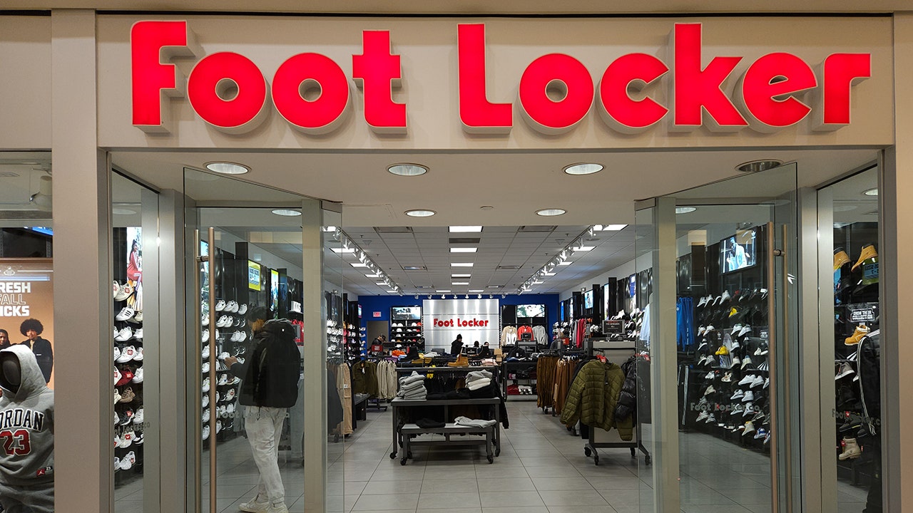 foot locker in rivergate
