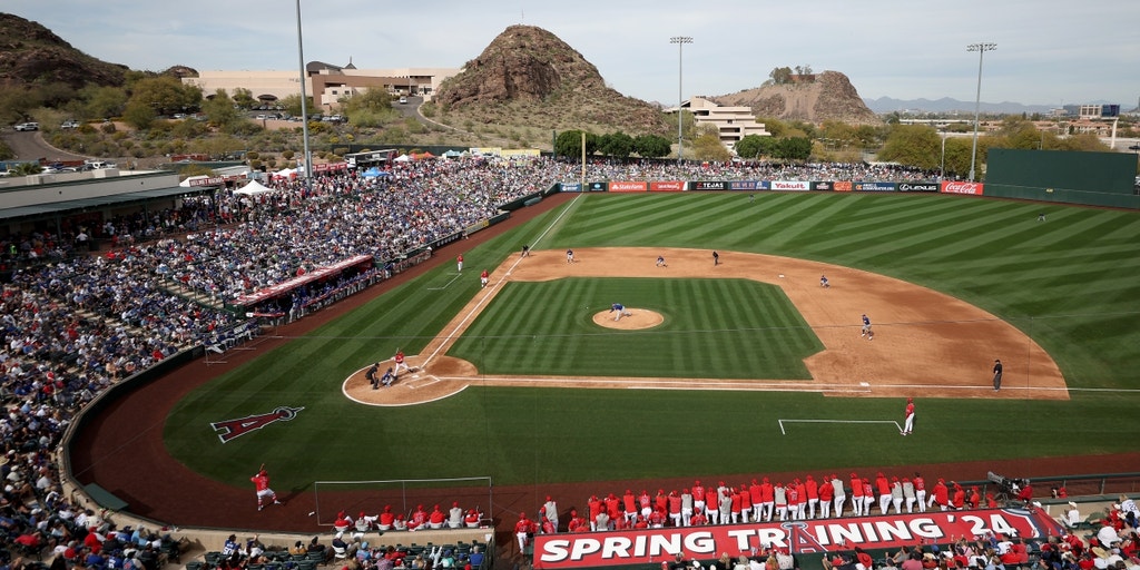 Return of MLB spring training brings tourism boom to Arizona, Florida